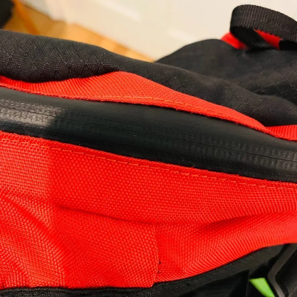 LL Bean White Mountain Hiking Bag Multipocketed Red Frame In Like New Condition
